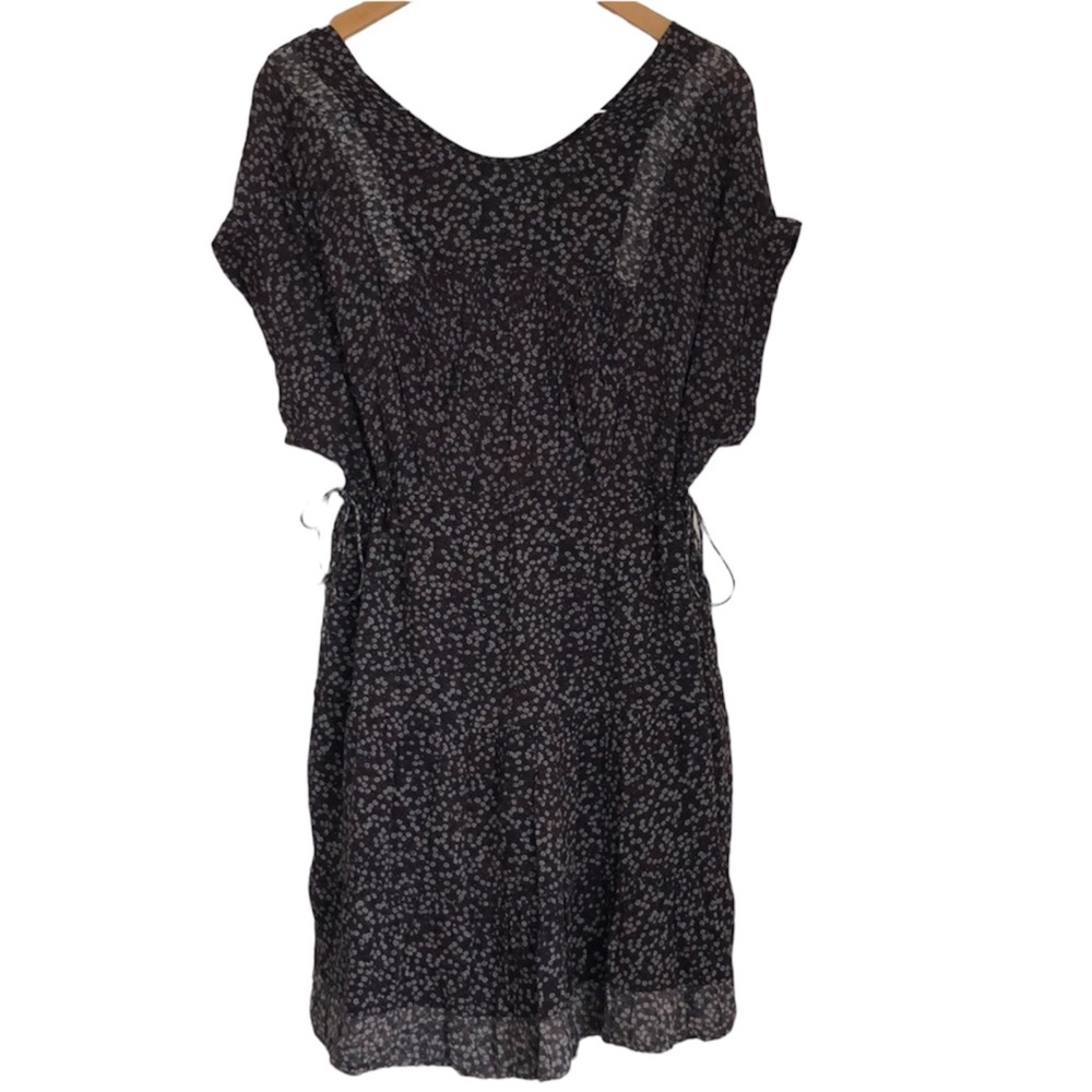 Standard JAMES PERSE flower print dress fully lined adjustable waist size Small